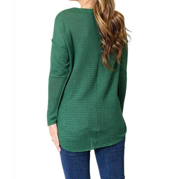 NEW CULTURE CODE full size scoop neck patch pocket top in dark green - Picture 2 of 8